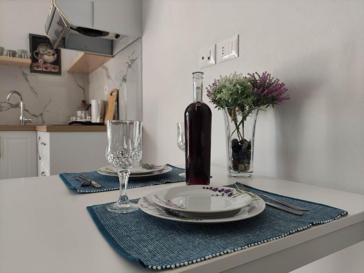 Ionia Apartments Sarandë 外观 照片