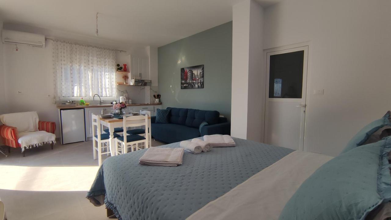 Ionia Apartments Sarandë 外观 照片
