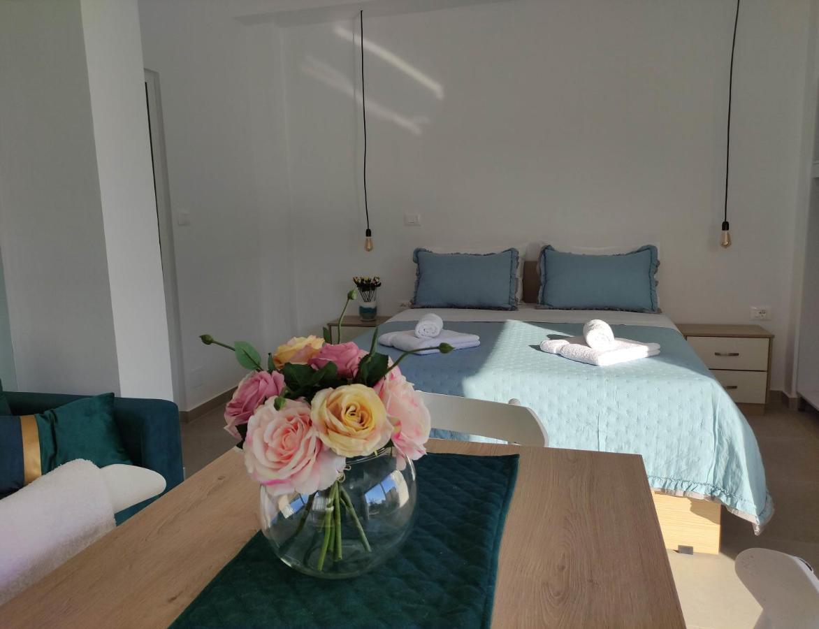 Ionia Apartments Sarandë 外观 照片